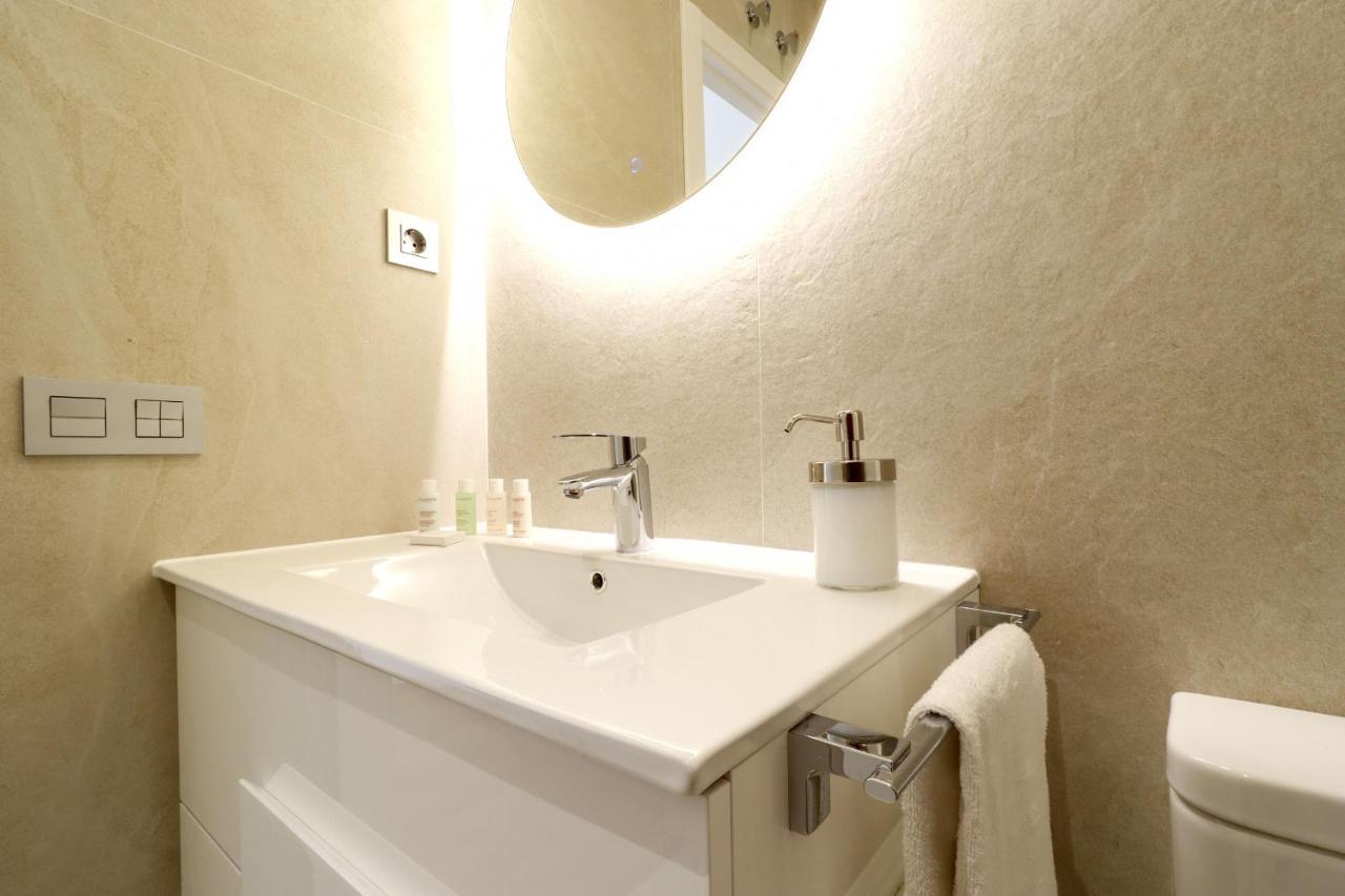 Reina Sofia Boutique Ii Apartment *