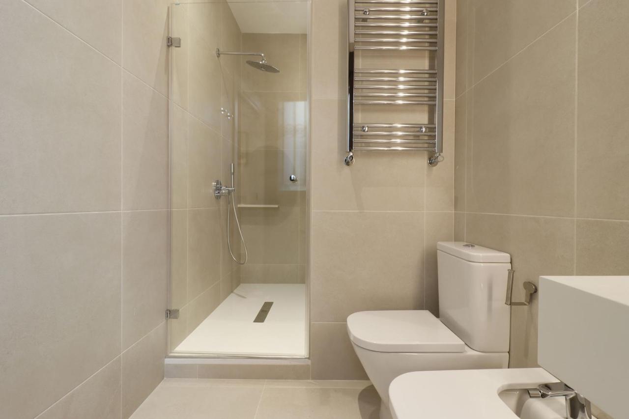 Reina Sofia Boutique Ii Apartment